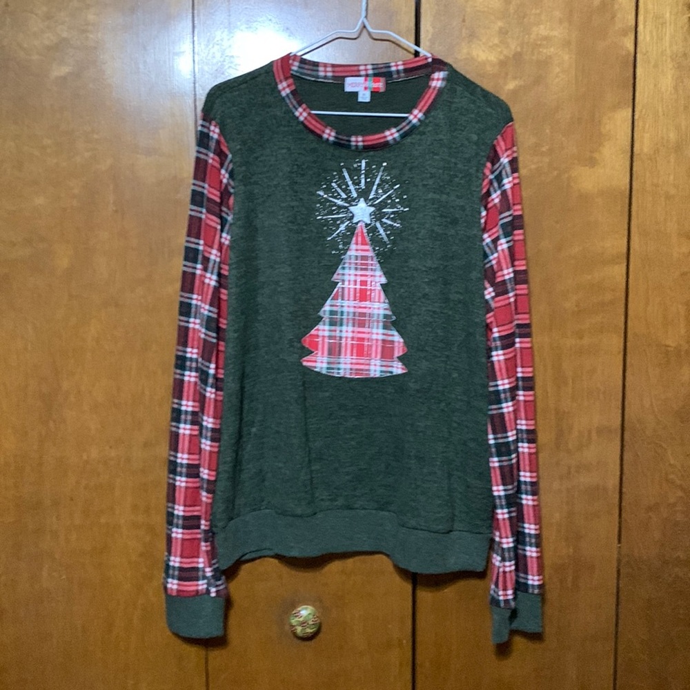 🎄MERRYWEAR🎄- LIGHTWEIGHT SWEATER (XL) NWT!